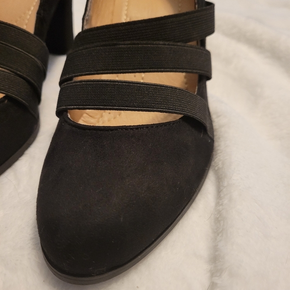 JG shoes - Picture 3 of 7